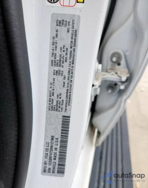 2024 Ram 1500 Limited from USA, damaged, VIN 1C6SRFHT5RN121968